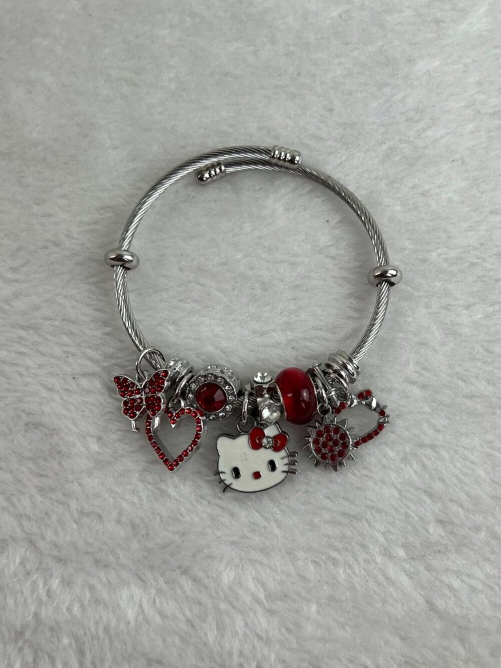 NO.460 Red Hello Kitty Bracelet cute